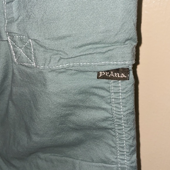 Vintage PRANA Women's Outdoor Drawstring Flat Front Capri Cargo Shorts P… - Picture 2 of 4